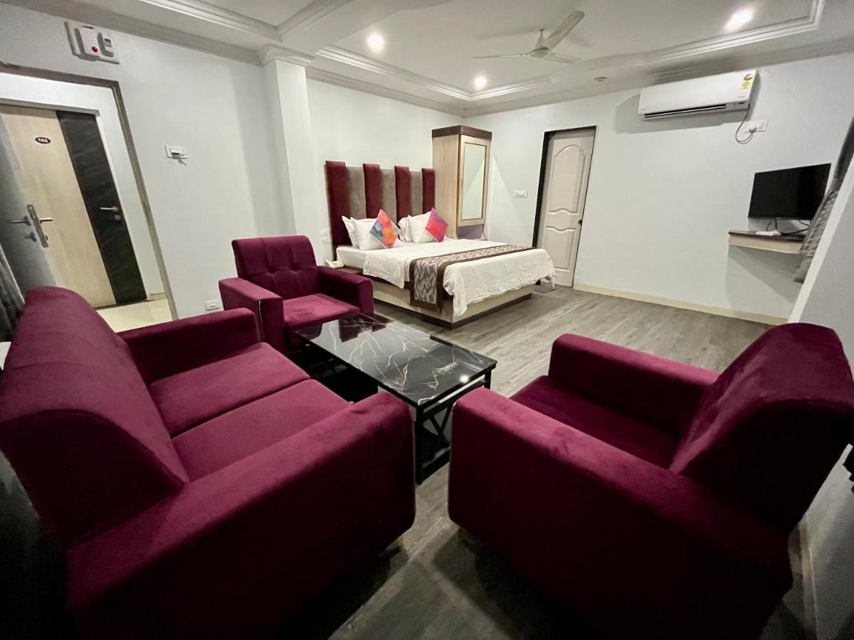 Hotel Jeet Paradise Phaltan エクステリア 写真